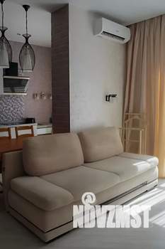 Студия квартира, посуточно, 30м2, 1/4 этаж