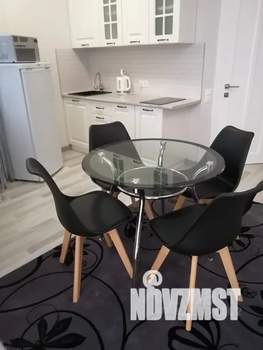 Студия квартира, посуточно, 44м2, 5/6 этаж