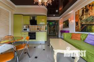 1-к квартира, посуточно, 55м2, 1/1 этаж