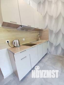 Студия квартира, посуточно, 28м2, 3/12 этаж