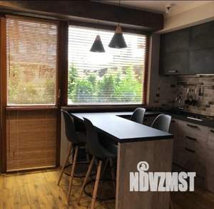 Студия квартира, посуточно, 24м2, 1/4 этаж