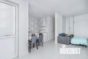 Студия квартира, посуточно, 30м2, 1/12 этаж