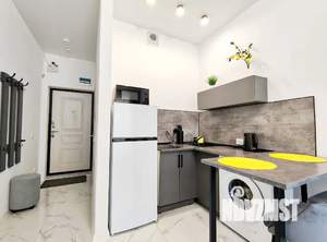 Студия квартира, посуточно, 27м2, 1/6 этаж