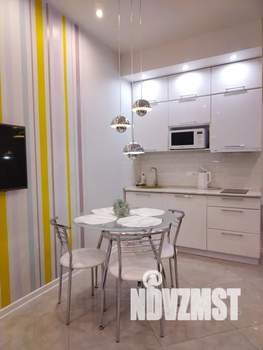 Студия квартира, посуточно, 35м2, 2/4 этаж