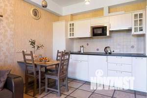 1-к квартира, посуточно, 46м2, 3/4 этаж