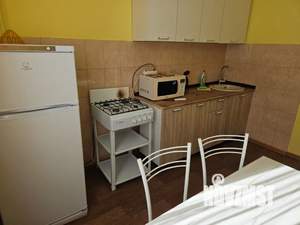 1-к квартира, посуточно, 41м2, 3/5 этаж