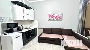 Студия квартира, посуточно, 38м2, 1/4 этаж