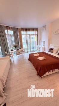 Студия квартира, посуточно, 32м2, 1/23 этаж