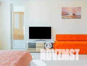 Студия квартира, посуточно, 37м2, 17/19 этаж