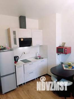 Студия квартира, посуточно, 32м2, 7/17 этаж