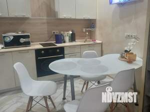 Студия квартира, посуточно, 38м2, 5/12 этаж