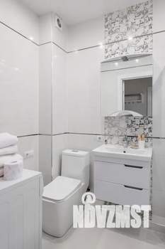 Студия квартира, посуточно, 36м2, 1/5 этаж