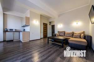 1-к квартира, посуточно, 65м2, 1/1 этаж