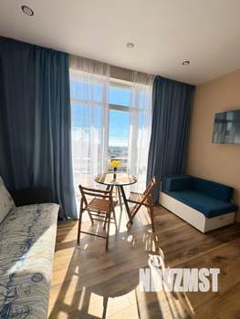 Студия квартира, посуточно, 30м2, 1/3 этаж