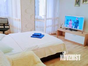 Студия квартира, посуточно, 32м2, 4/21 этаж
