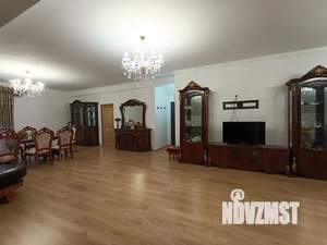 2-к квартира, посуточно, 130м2, 4/4 этаж