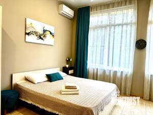 Студия квартира, посуточно, 33м2, 1/4 этаж