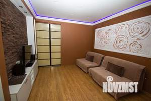 2-к квартира, посуточно, 42м2, 13/19 этаж