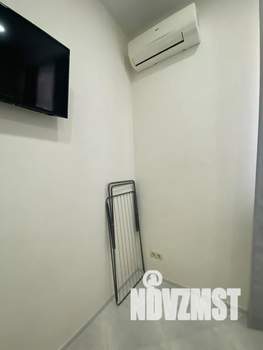 Студия квартира, посуточно, 18м2, 1/12 этаж