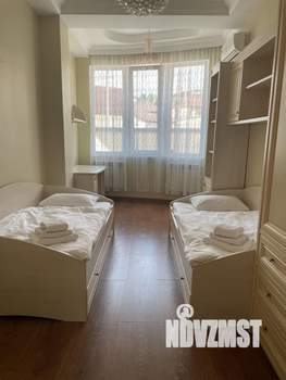 3-к квартира, посуточно, 150м2, 1/1 этаж