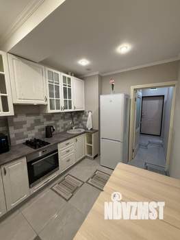 1-к квартира, посуточно, 37м2, 2/9 этаж