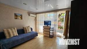 Студия квартира, посуточно, 30м2, 1/4 этаж