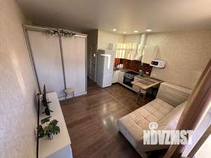 Студия квартира, посуточно, 30м2, 1/3 этаж