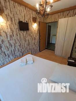 1-к квартира, посуточно, 18м2, 1/2 этаж