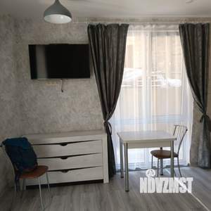 Студия квартира, посуточно, 25м2, 1/5 этаж