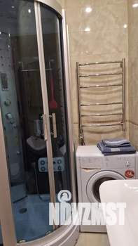 Студия квартира, посуточно, 37м2, 1/5 этаж