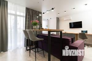 1-к квартира, посуточно, 42м2, 6/18 этаж