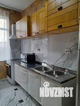 1-к квартира, посуточно, 41м2, 3/3 этаж