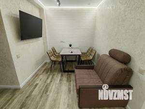 1-к квартира, посуточно, 38м2, 1/3 этаж