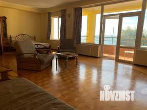 3-к квартира, посуточно, 100м2, 1/4 этаж