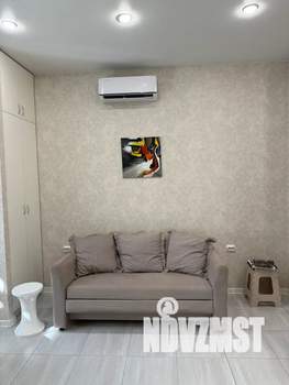 Студия квартира, посуточно, 23м2, 3/3 этаж