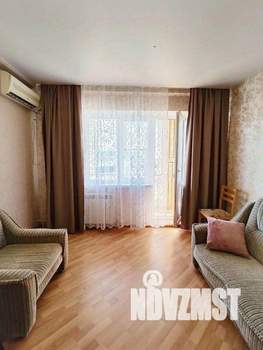 1-к квартира, посуточно, 37м2, 1/1 этаж