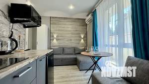 Студия квартира, посуточно, 18м2, 1/4 этаж