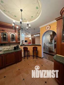 3-к квартира, посуточно, 120м2, 1/2 этаж