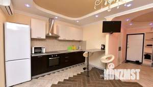 Студия квартира, посуточно, 42м2, 21/25 этаж