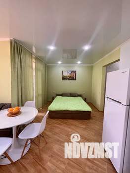 Студия квартира, посуточно, 35м2, 7/8 этаж