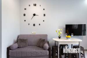Студия квартира, посуточно, 32м2, 7/10 этаж
