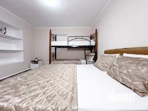 2-к квартира, посуточно, 60м2, 1/1 этаж