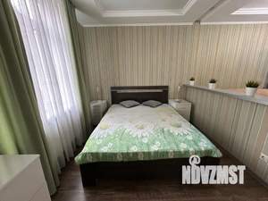 Студия квартира, посуточно, 35м2, 3/22 этаж