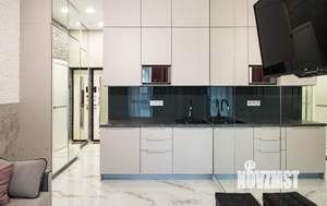 Студия квартира, посуточно, 20м2, 1/17 этаж
