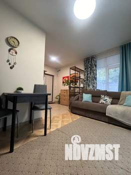 Студия квартира, посуточно, 28м2, 1/6 этаж