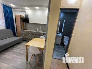 Студия квартира, посуточно, 18м2, 1/3 этаж