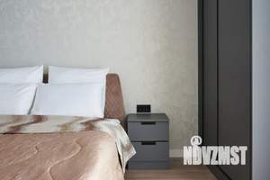 1-к квартира, посуточно, 35м2, 10/19 этаж