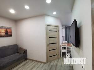 1-к квартира, посуточно, 37м2, 2/10 этаж