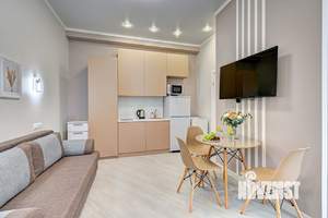 Студия квартира, посуточно, 33м2, 1/4 этаж