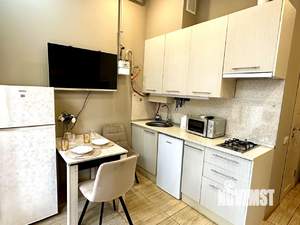 Студия квартира, посуточно, 33м2, 1/4 этаж